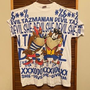 Rare vintage 90s Looney Tunes Kissing Tazmanian devil and she devil T-Shirt XL